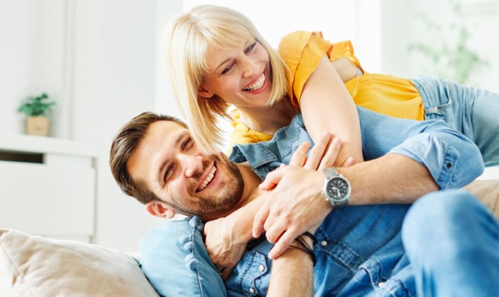 woman-couple-man-happy-happiness-love-young-lifest-2023-11-27-04-53-06-utc (2)